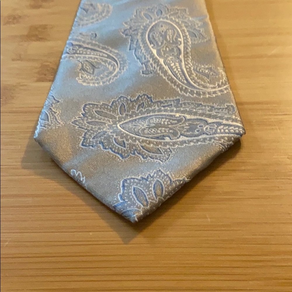 Tie